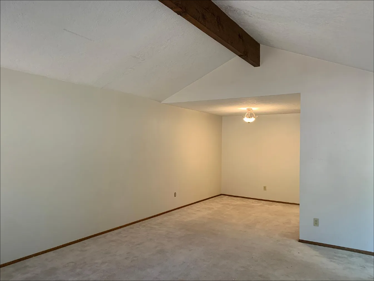 2428 Ptarmigan St Nw - Photo 5 of 12
