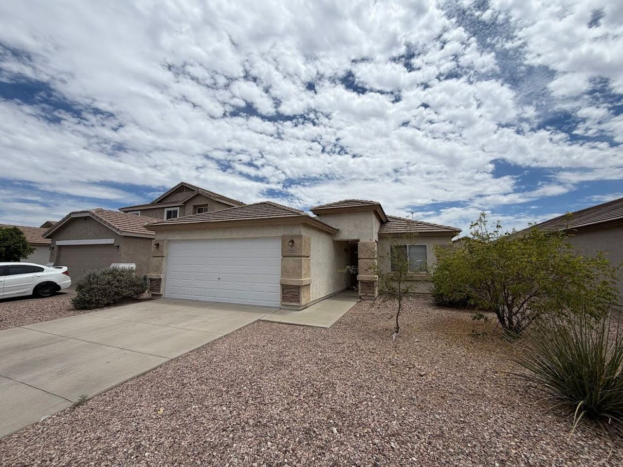 22651 W Pima St - Photo 2 of 21