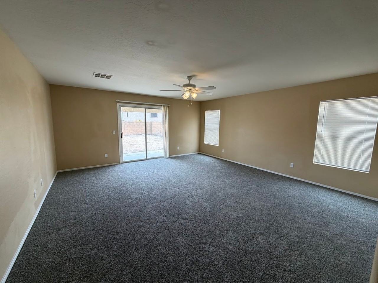 22651 W Pima St - Photo 7 of 21