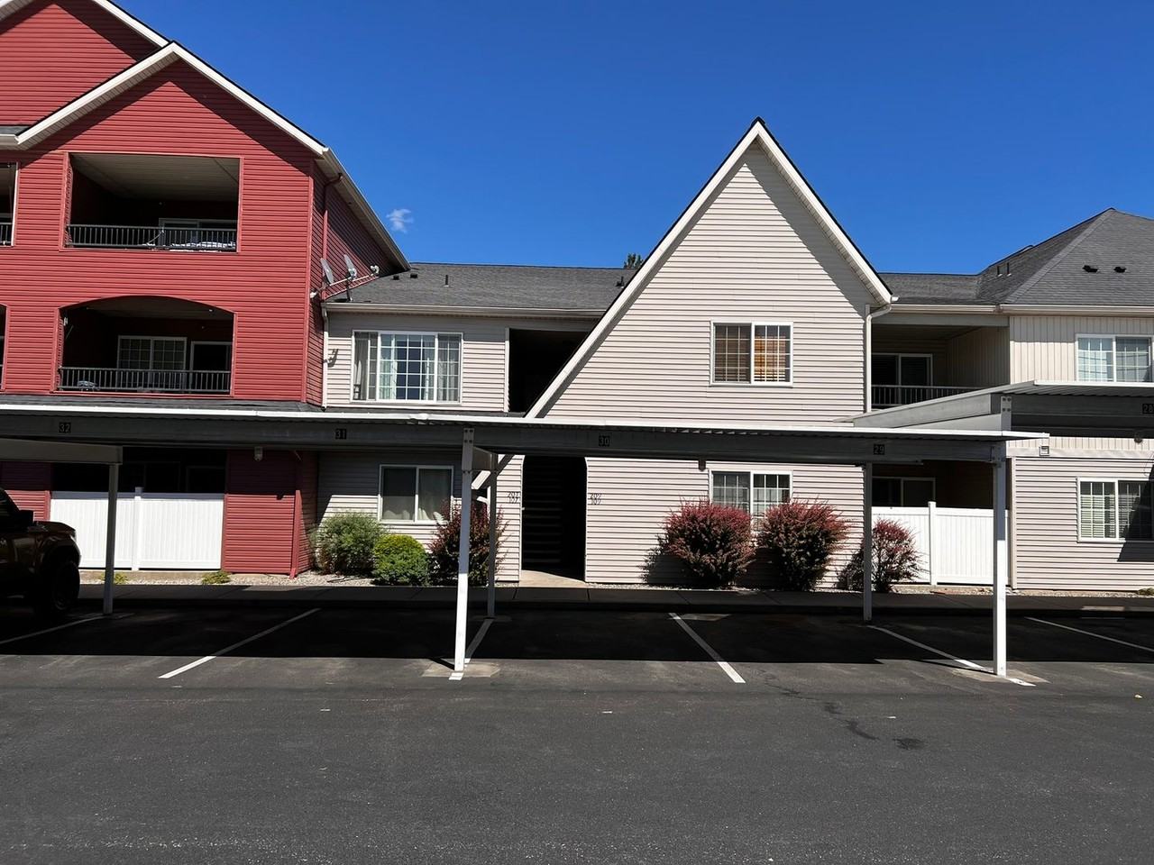 322 N Promenade Loop - Photo 2 of 4