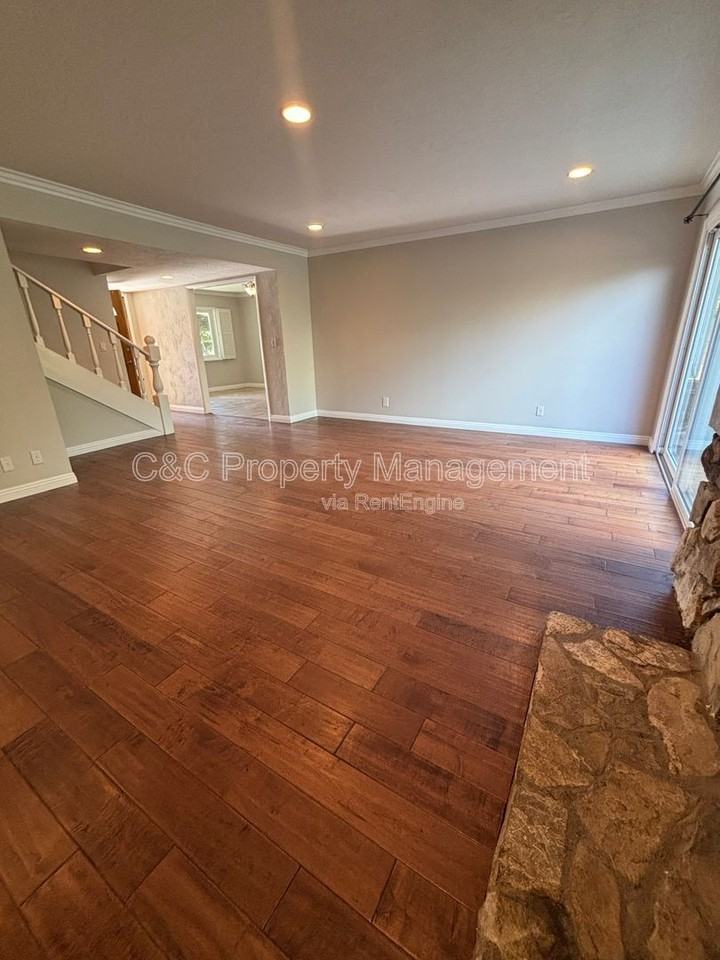 19010 Cliveden Ave - Photo 7 of 14