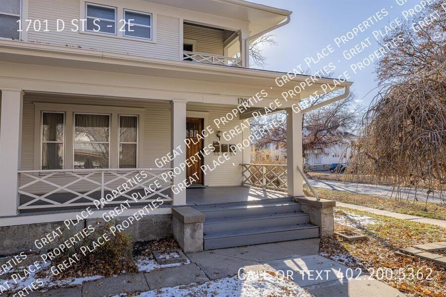 1701 D St #2E