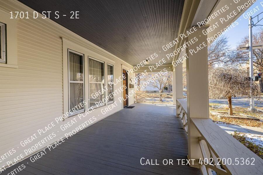 1701 D St #2E - Photo 3 of 23