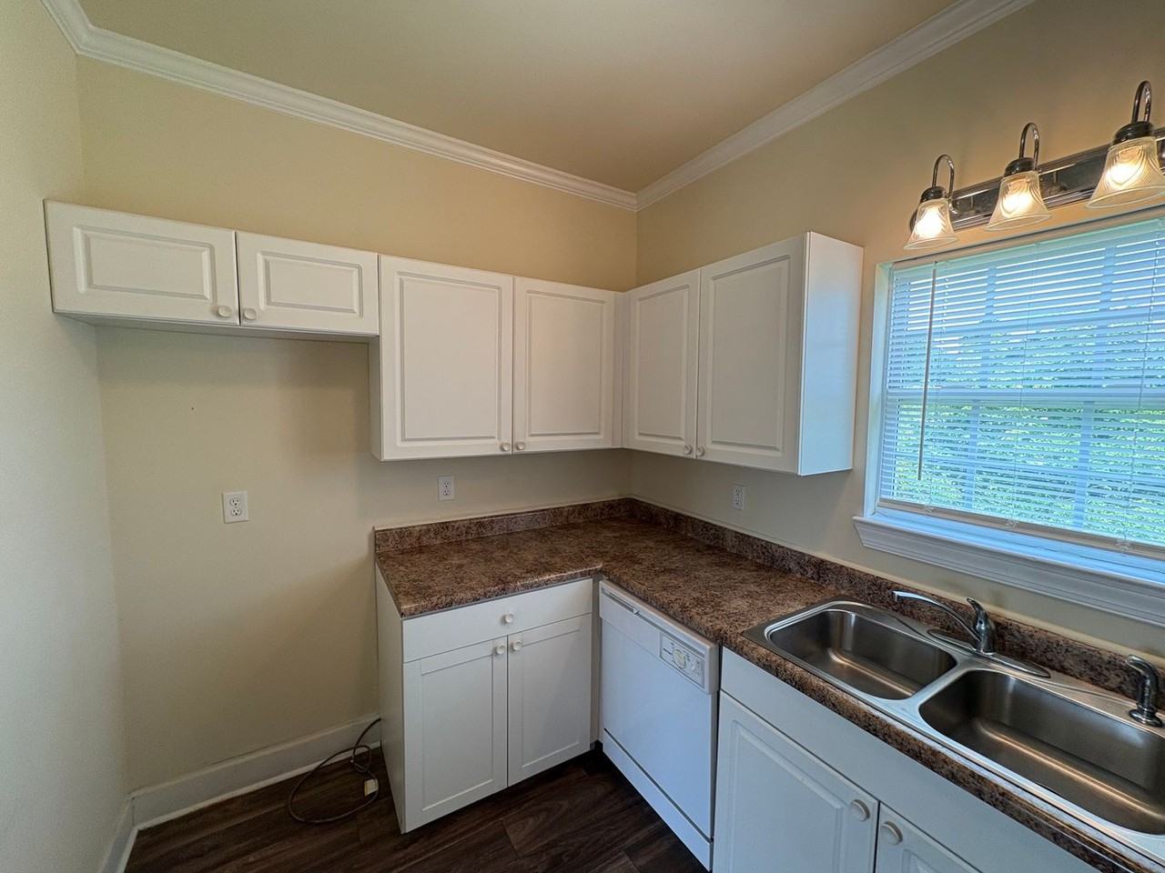 215 Yvon St - Photo 6 of 11