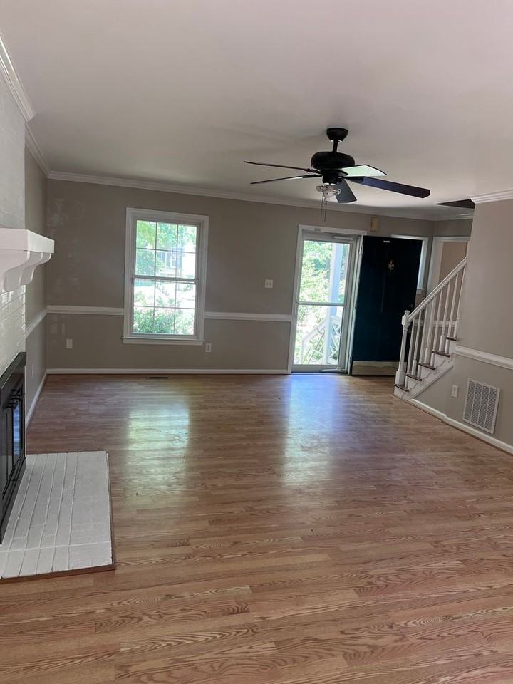 102 Harbin Ct - Photo 4 of 26