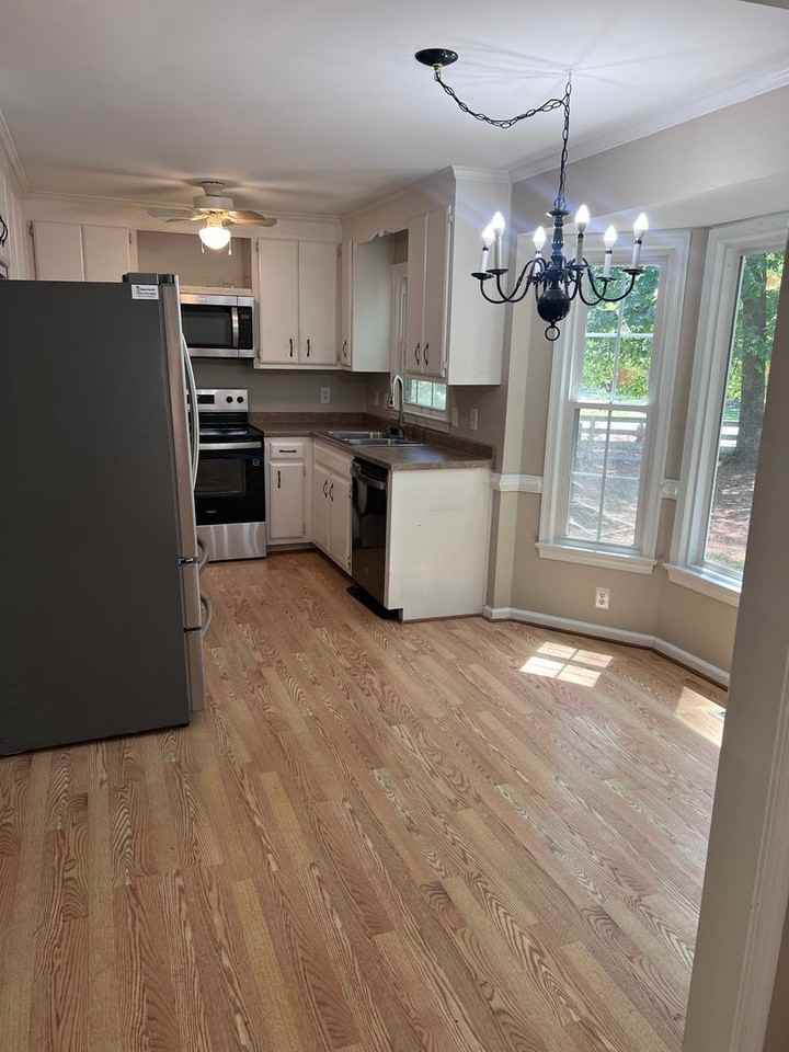 102 Harbin Ct - Photo 6 of 26