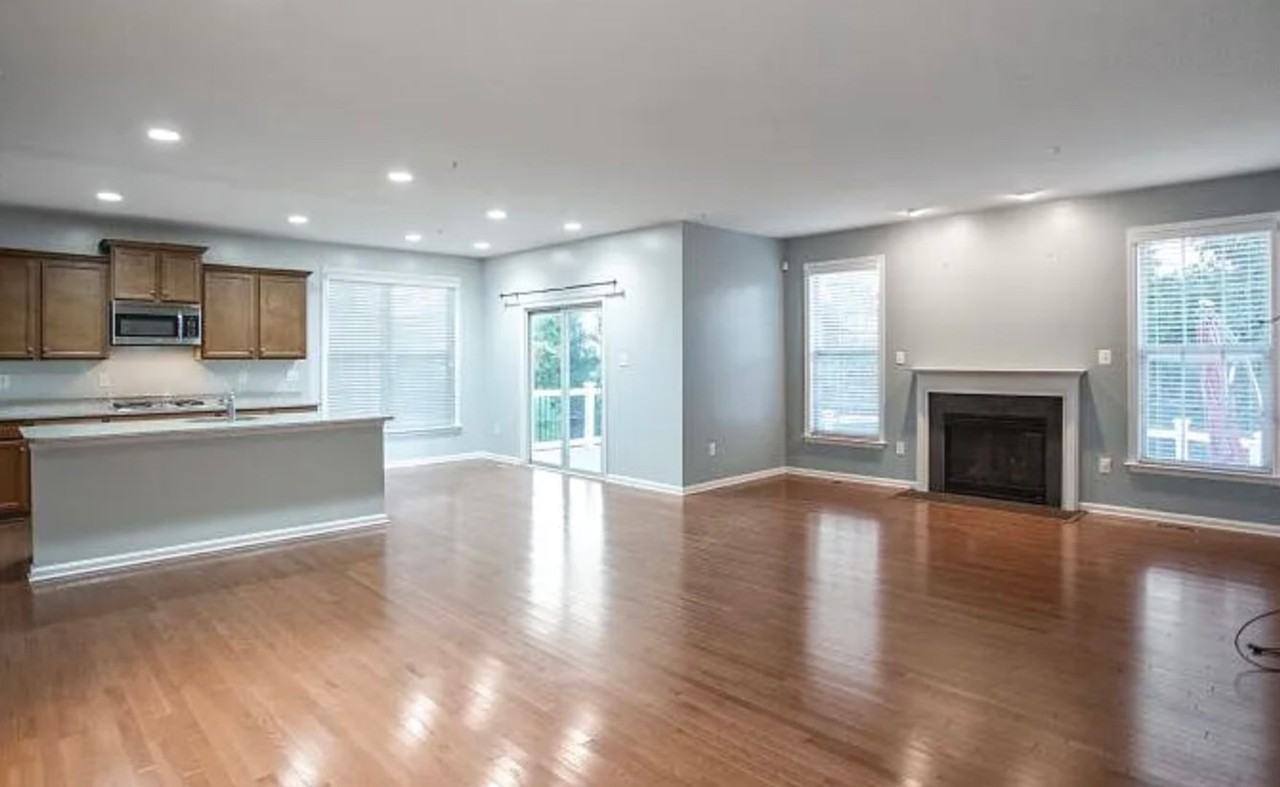 2604 Brooke Grove Rd - Photo 2 of 3