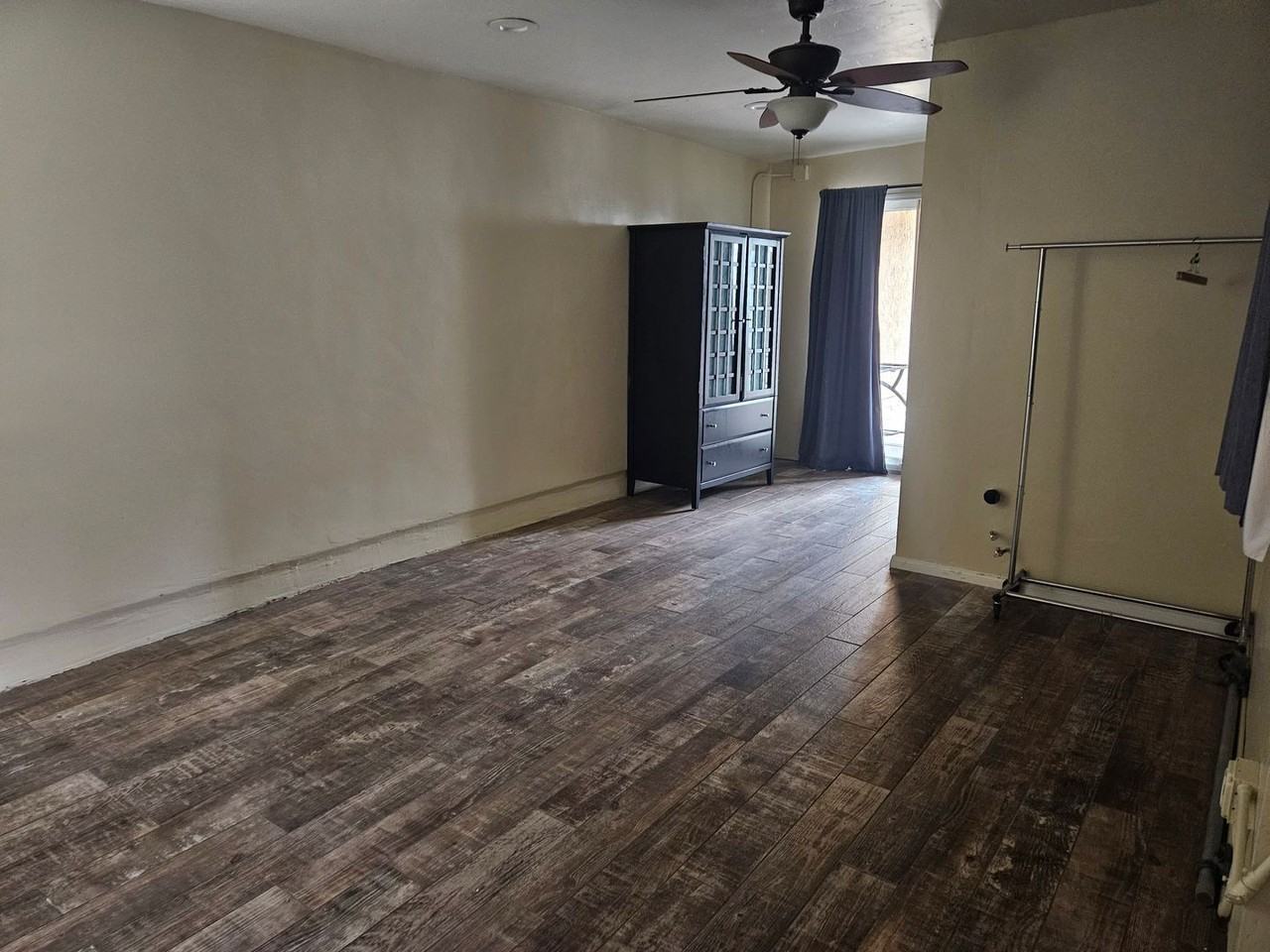 1768 Oliver Ave - Photo 4 of 37
