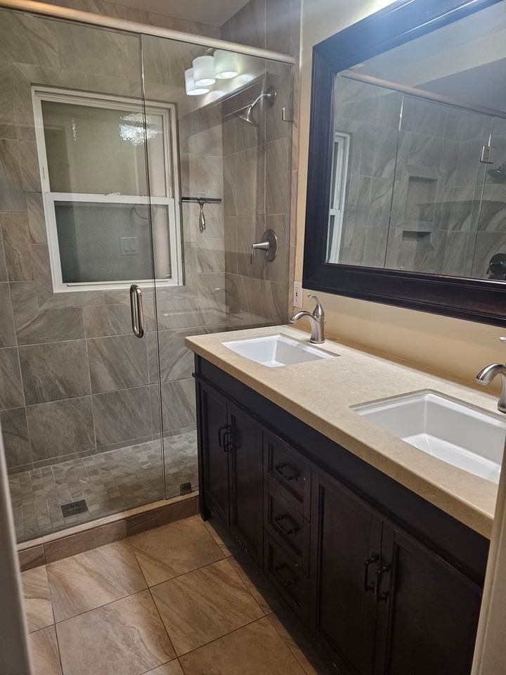 1768 Oliver Ave - Photo 5 of 37