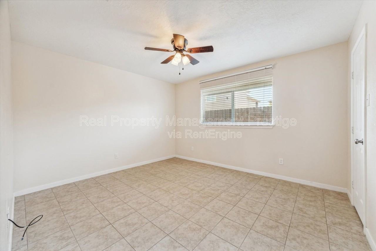 8424 Cannon St #A - Photo 6 of 10
