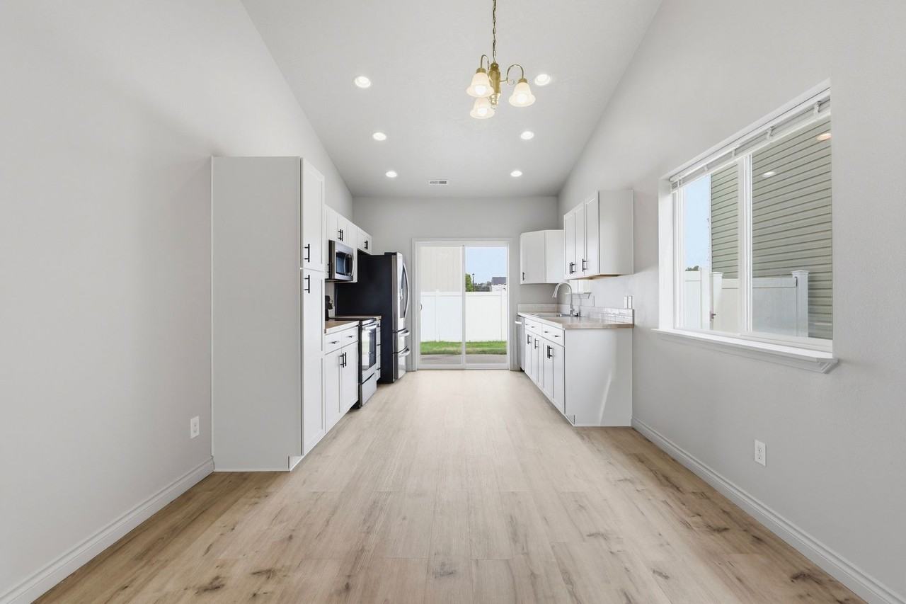 1426 N Brookhaven Ln - Photo 6 of 25