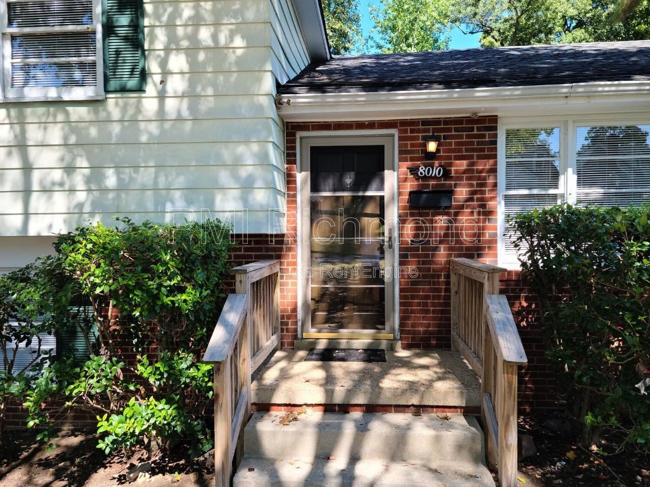 8010 Sycamore Ln - Photo 2 of 21