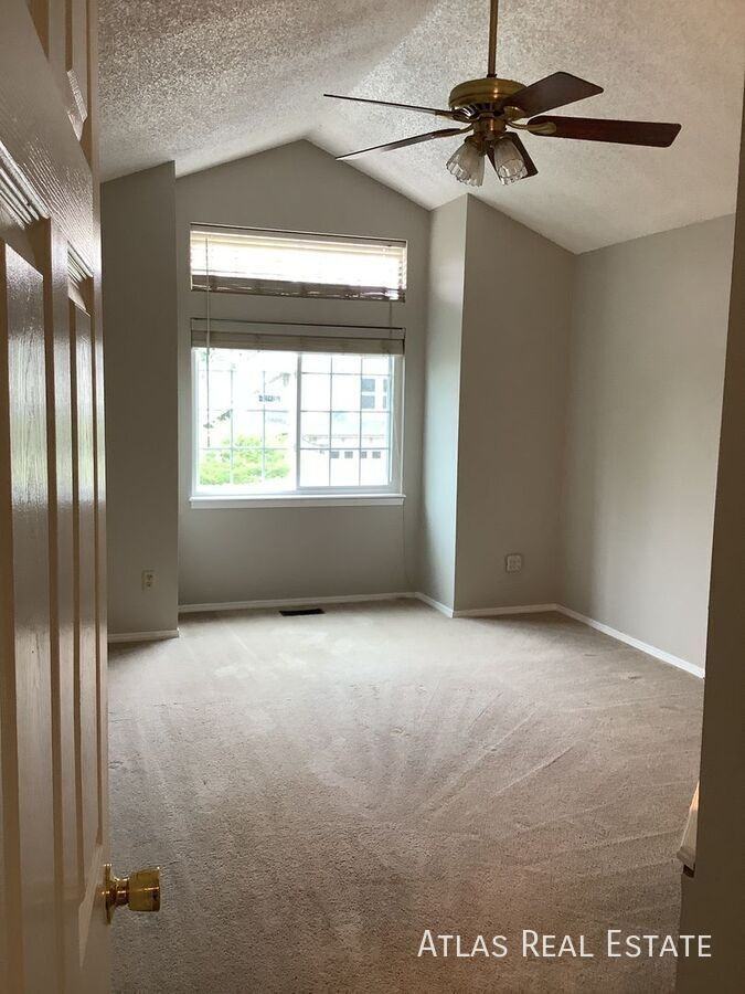 11513 Wray Ct - Photo 5 of 13