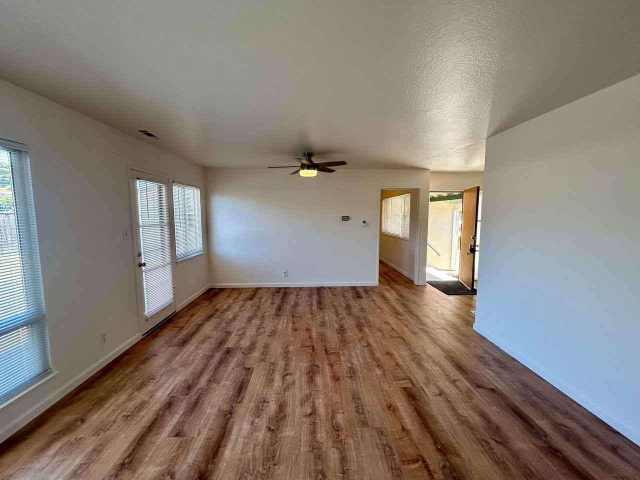 15380 Ruggles St - Photo 4 of 22