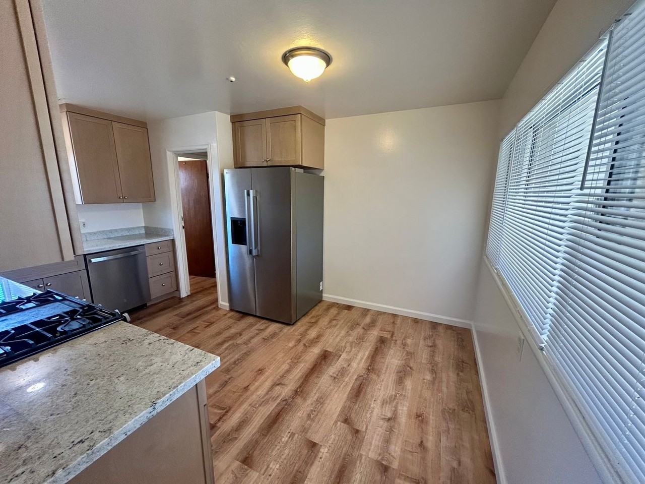 15380 Ruggles St - Photo 5 of 22
