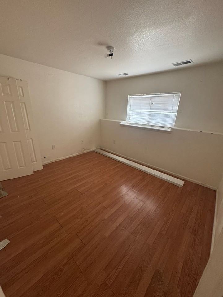 6827 Autumn Ridge Dr - Photo 4 of 6