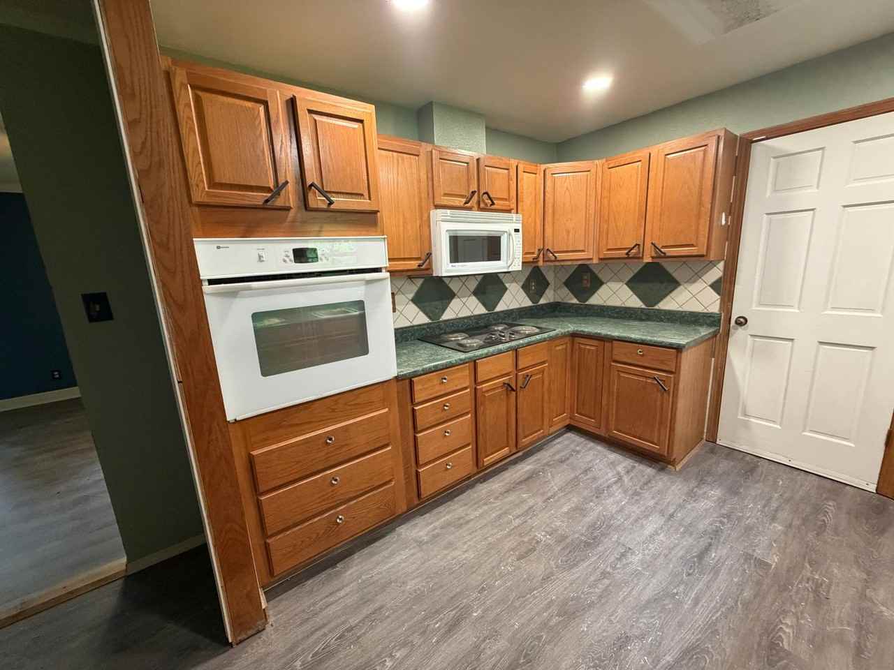 716 D St Nw - Photo 3 of 9