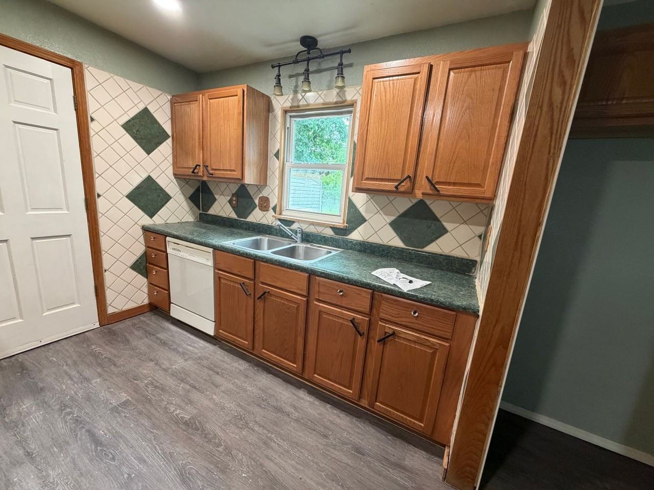 716 D St Nw - Photo 4 of 9