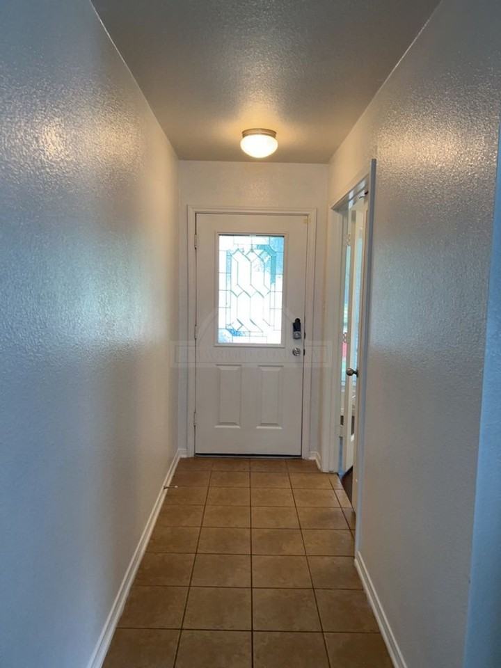 3304 Catalina Dr - Photo 2 of 19