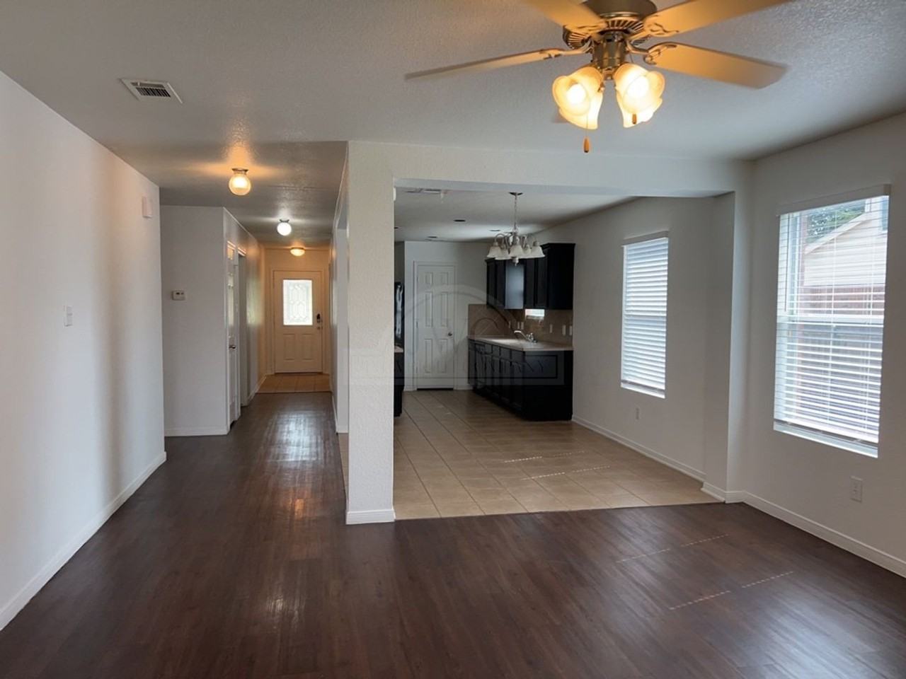 3304 Catalina Dr - Photo 4 of 19