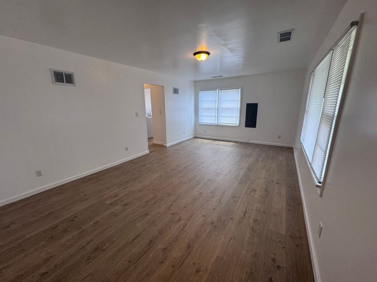 2230 Monroe St - Photo 3 of 24