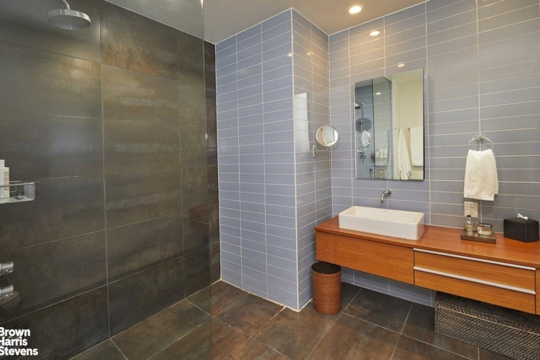 420 W 25th St #6C - Photo 4 of 16