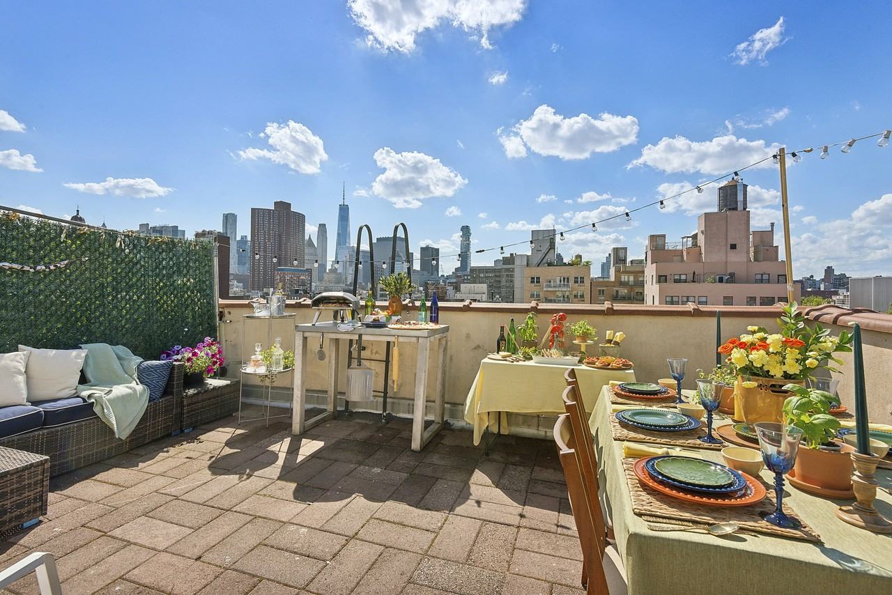 35 Essex St #PHB - Photo 3 of 15