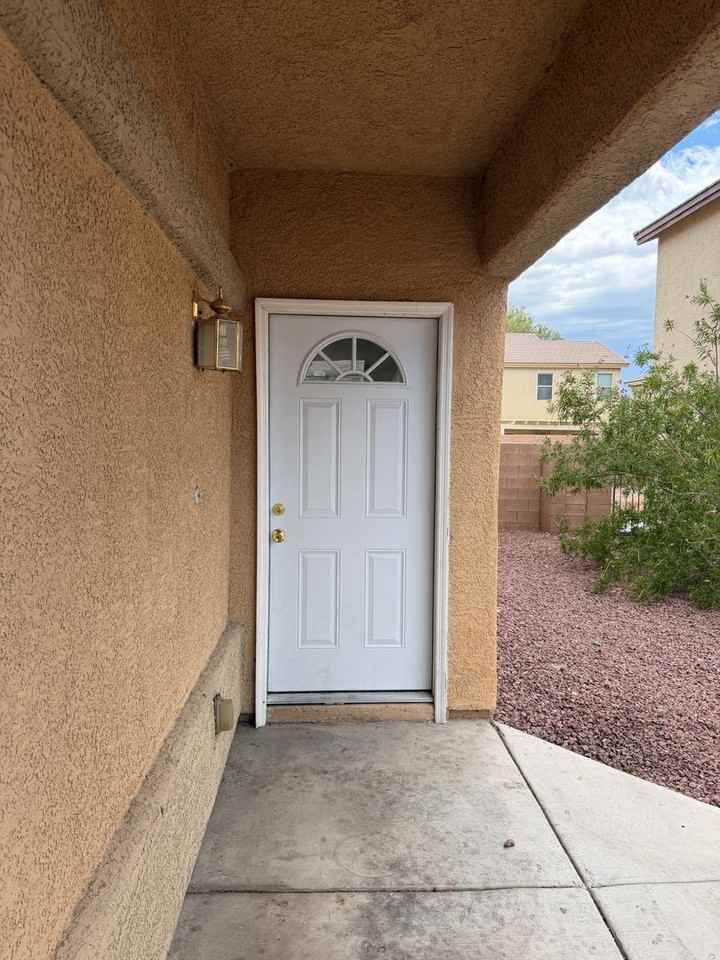 3814 Kit Fox St - Photo 2 of 40