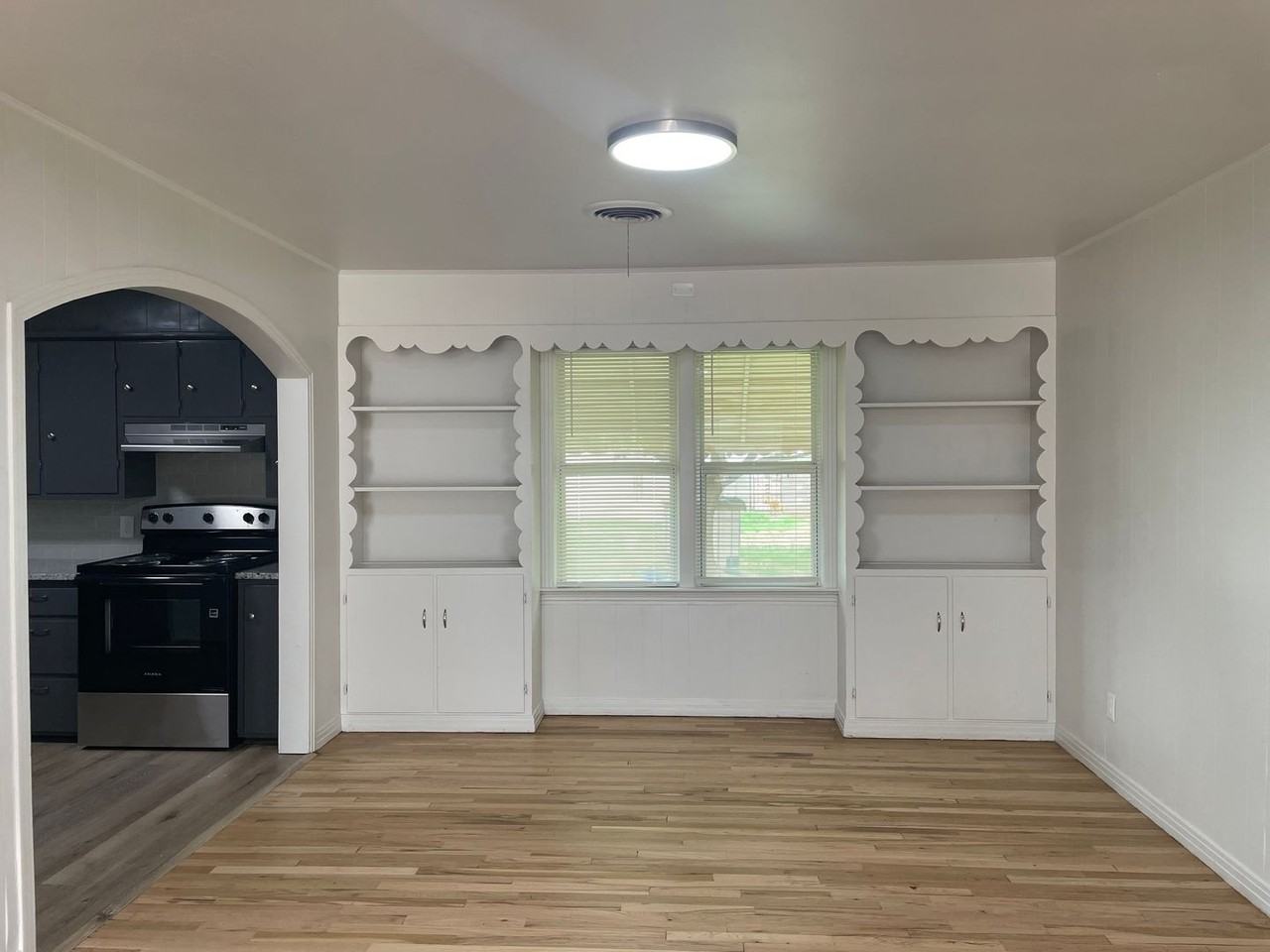 1112 N 9th St - Photo 5 of 26