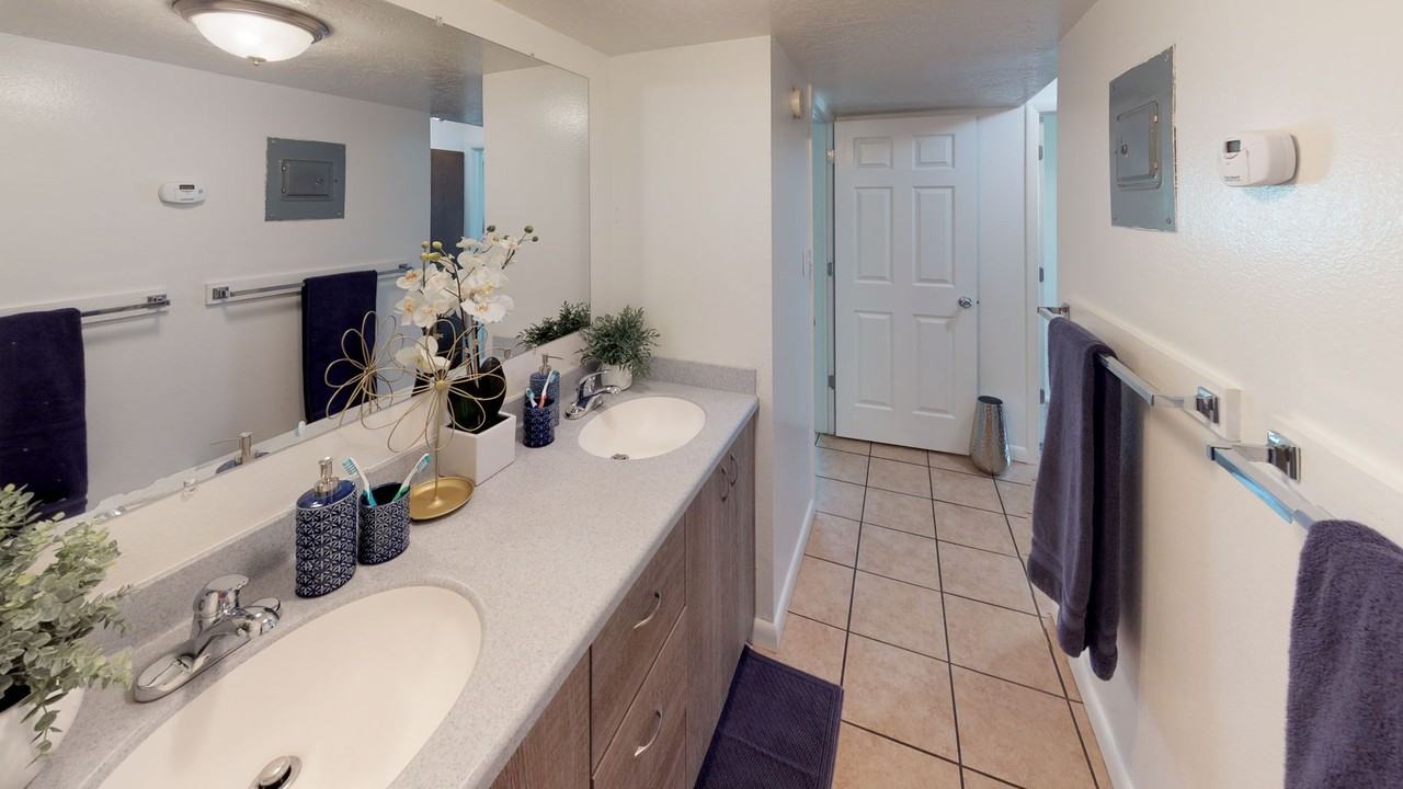 East Pointe Apartments - Photo 7 of 24