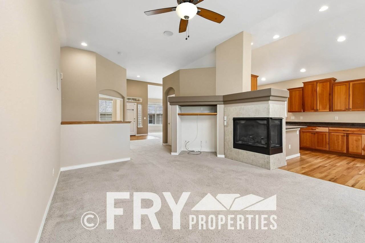 12975 W 77th Dr - Photo 3 of 28
