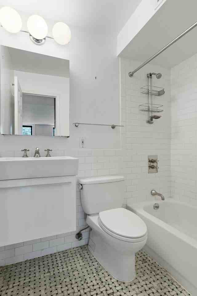 504 E 6th St #5 - Photo 5 of 5
