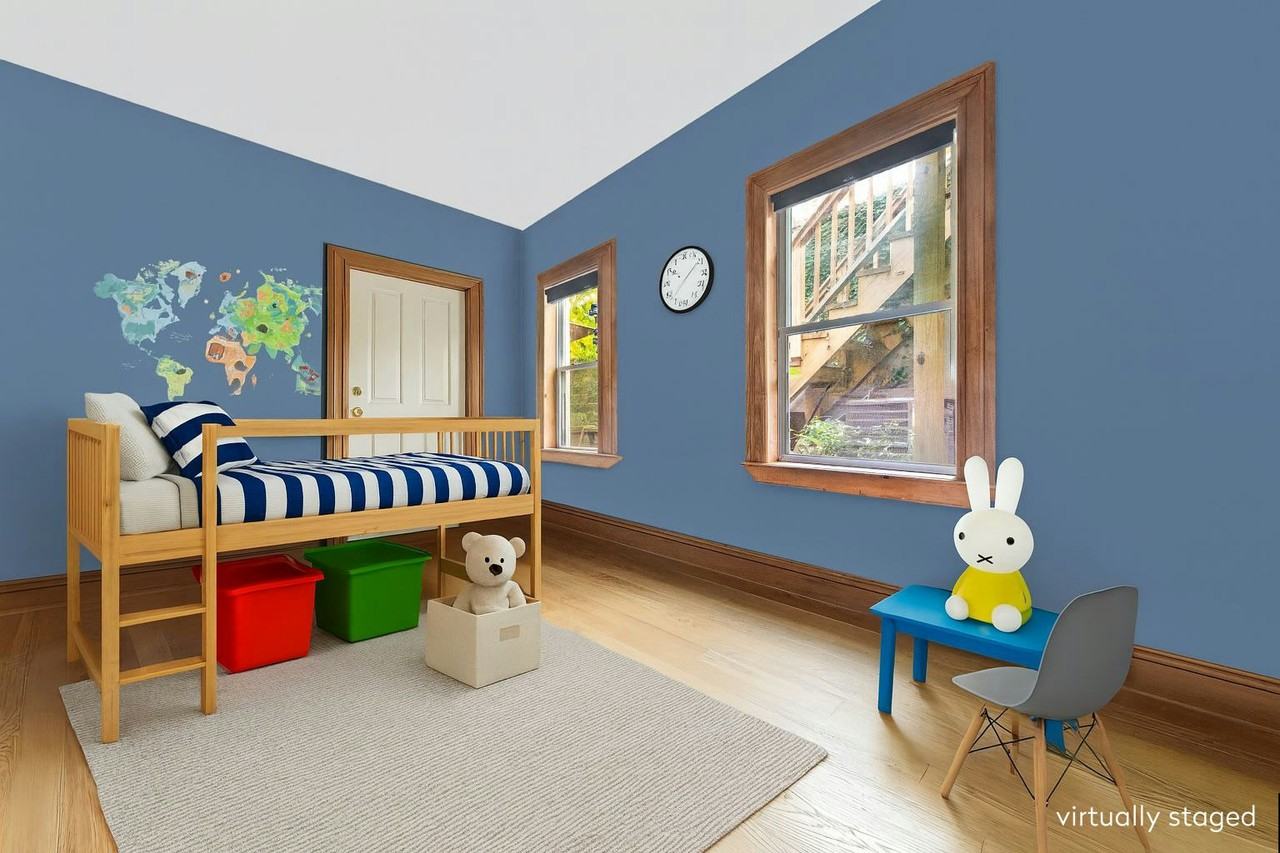 372 Bainbridge St - Photo 5 of 12