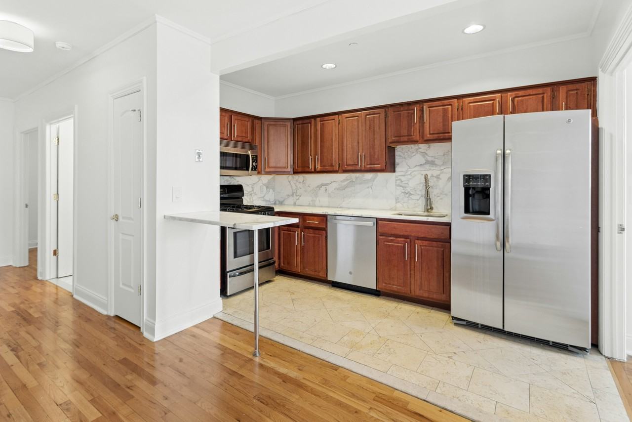 2098 Frederick Douglass Blvd #5E - Photo 4 of 11