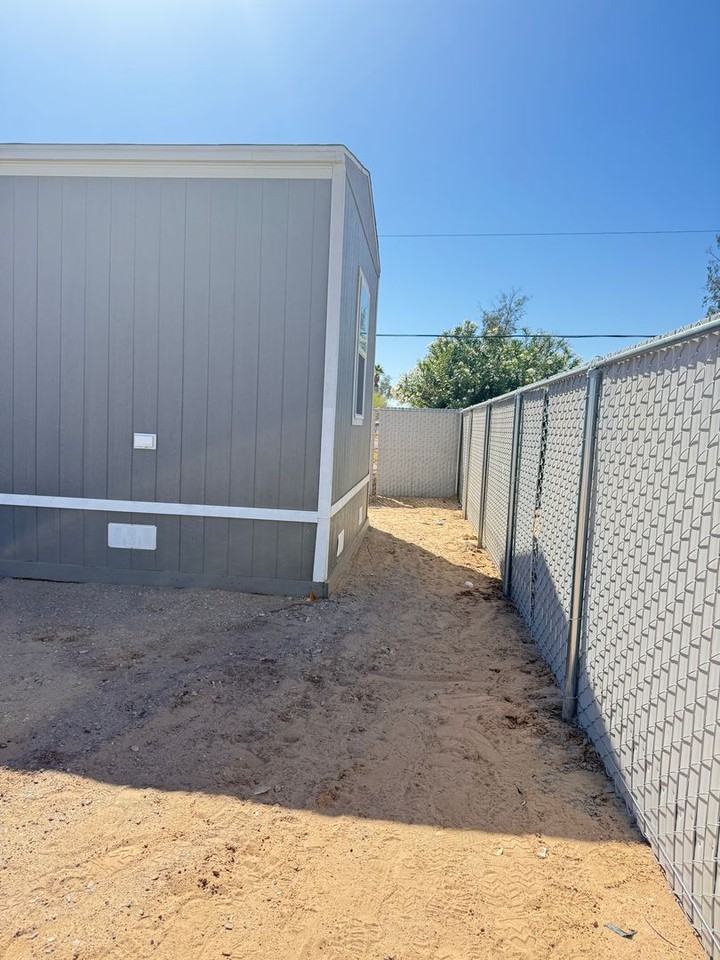 10036 S Pamela St - Photo 4 of 23