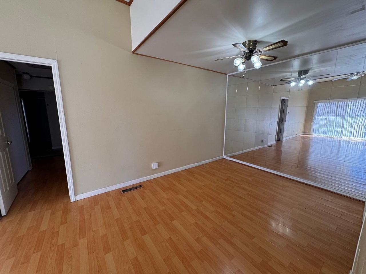 3502 Willow Hills Cir - Photo 3 of 18
