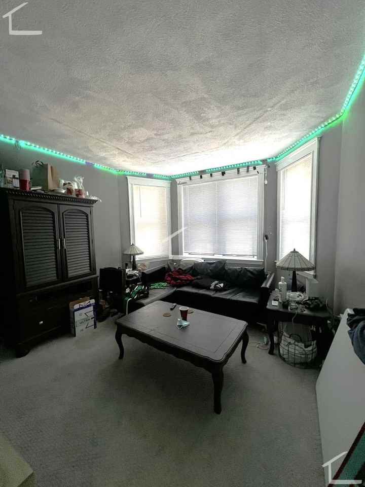 431 Park Dr - Photo 5 of 9