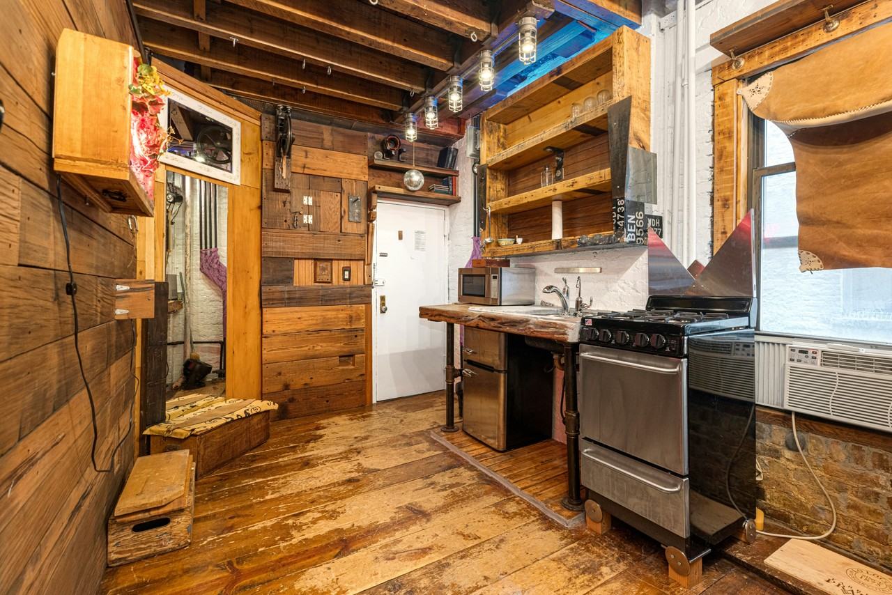 177 Thompson St #7 - Photo 4 of 13