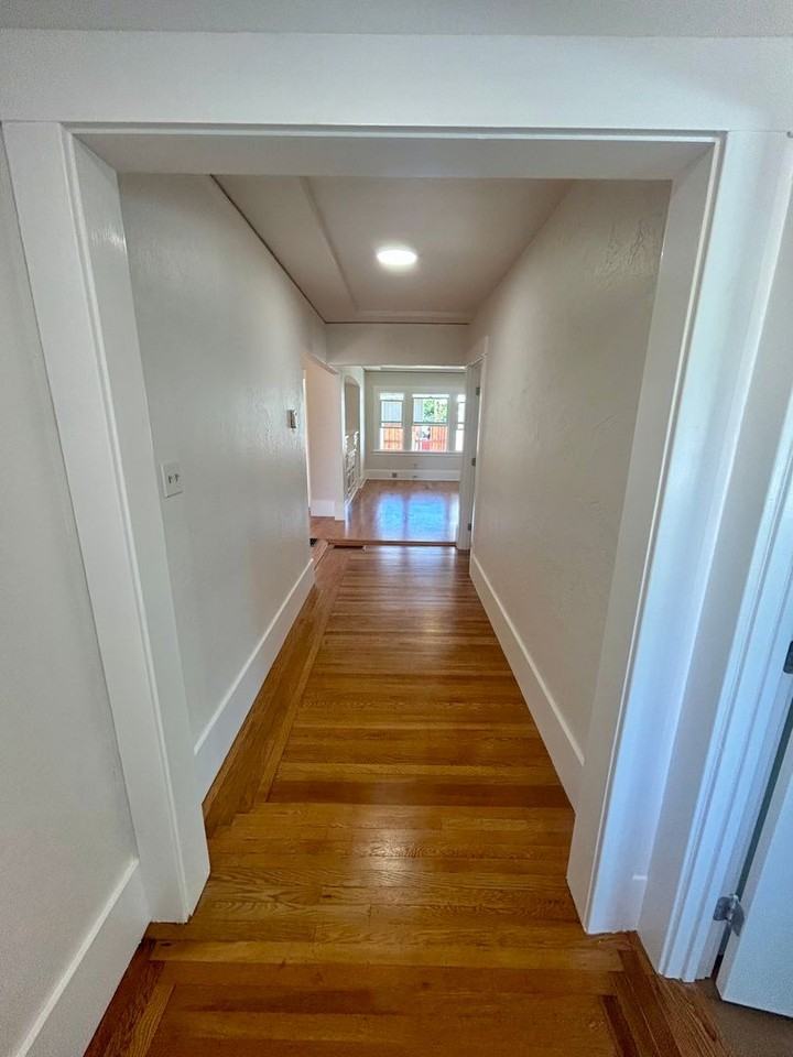 710 Grove Way - Photo 2 of 26