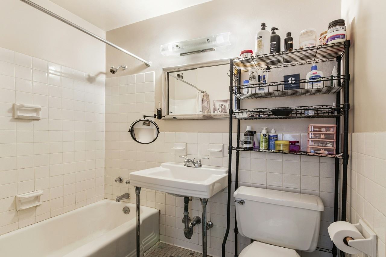 430 W 34th St #7K - Photo 5 of 15