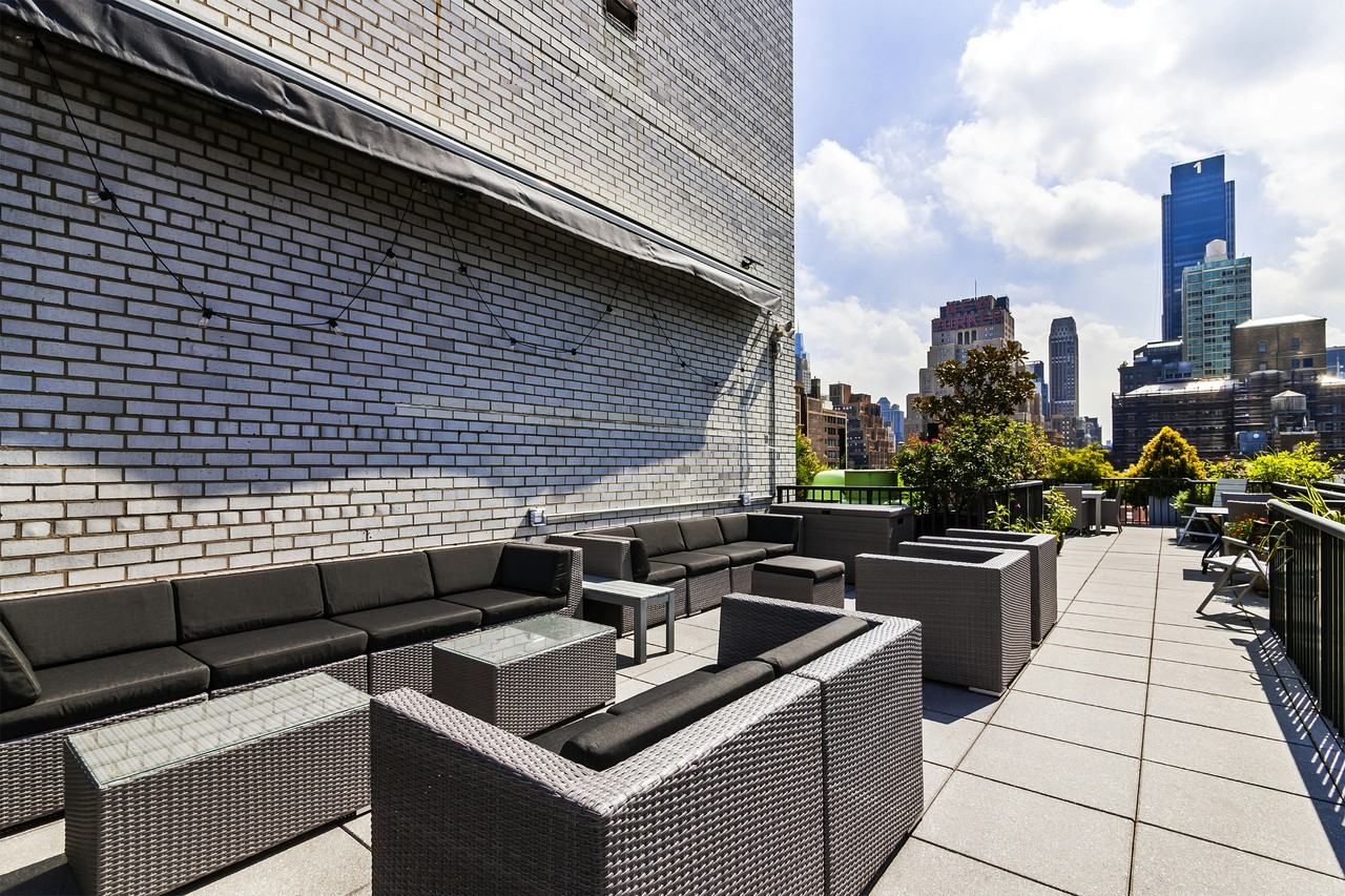430 W 34th St #7K - Photo 6 of 15