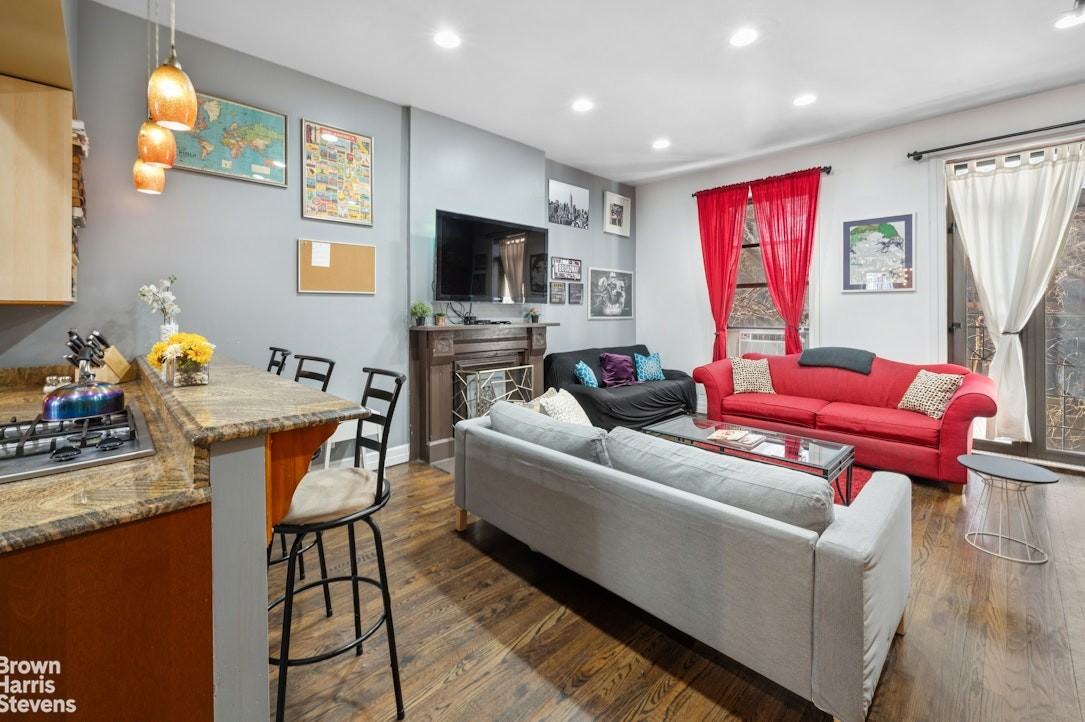 591 Walton Ave #2 - Photo 3 of 11