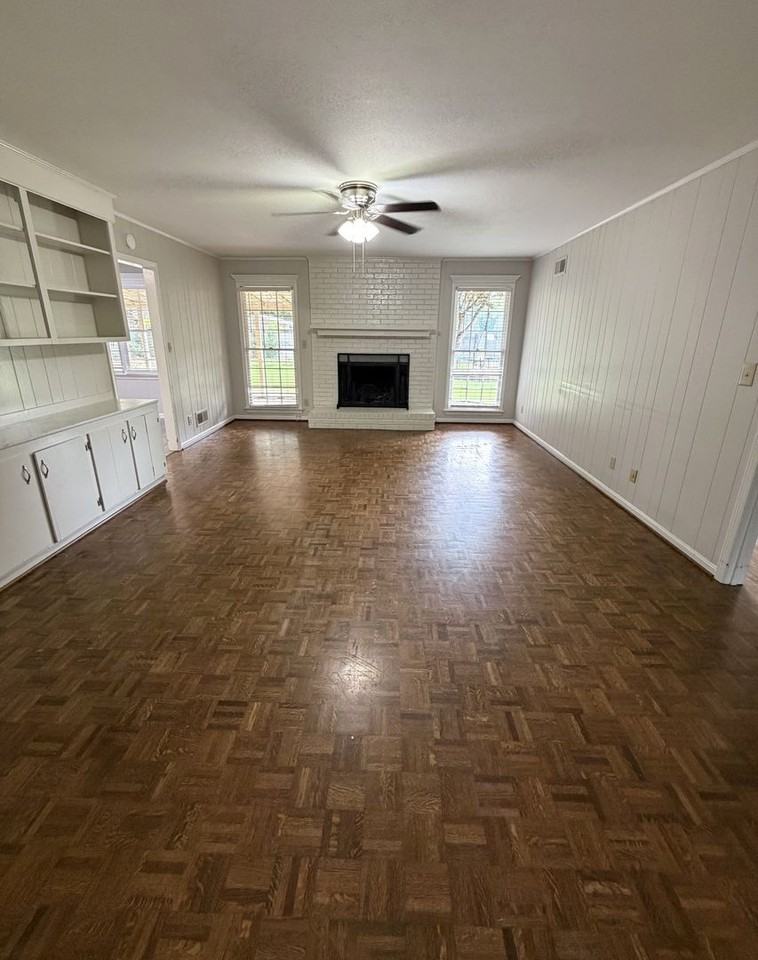 1733 Ridgedale Dr - Photo 5 of 18