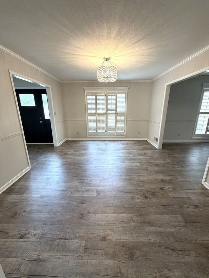 1733 Ridgedale Dr - Photo 6 of 18