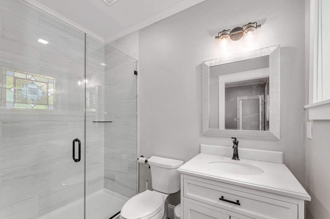 11 Chase Ave - Photo 6 of 23