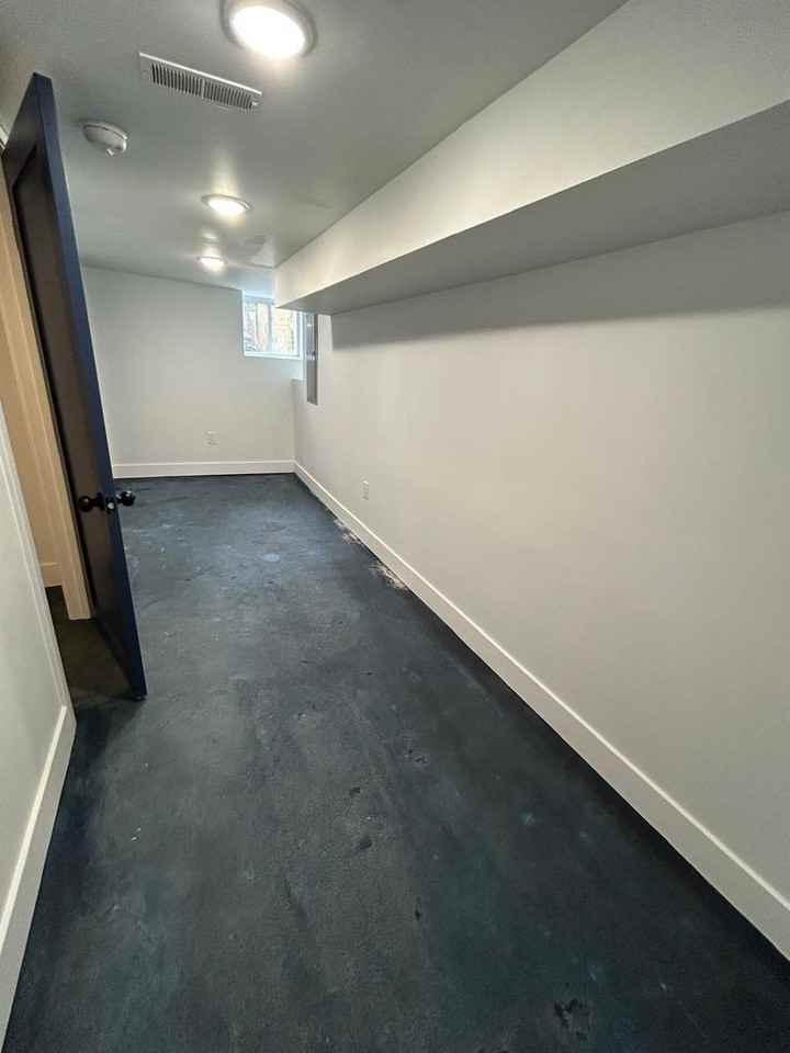 5431 Irving St - Photo 4 of 7