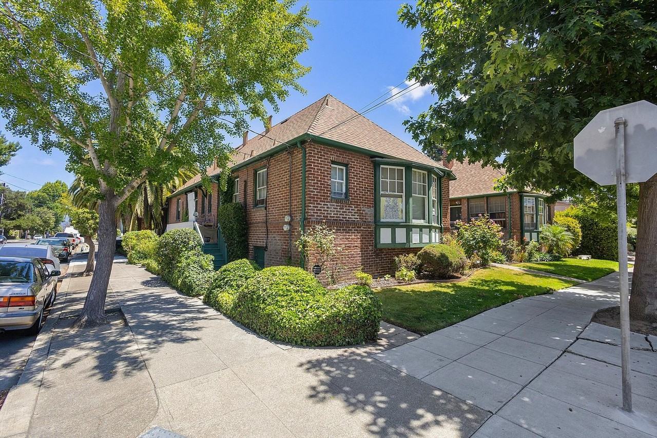 1801 Alameda Ave #A - Photo 2 of 16
