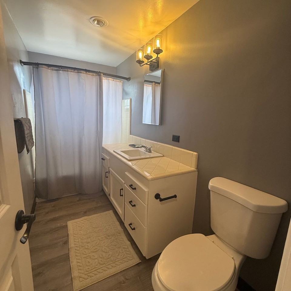 9219 Fanita Rancho Rd - Photo 6 of 12