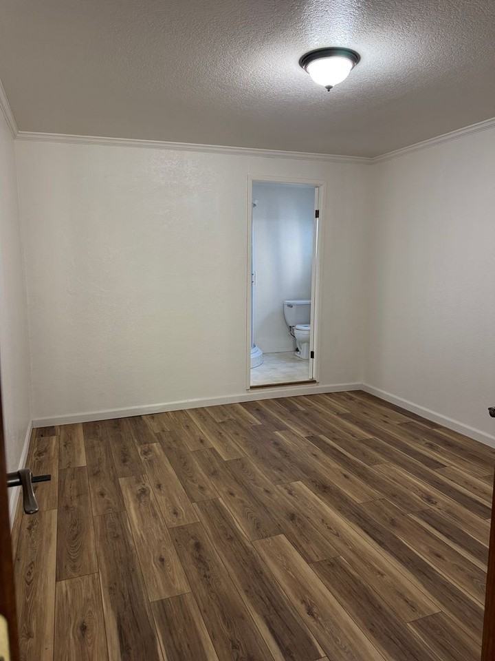 14944 Badger Flat Rd - Photo 5 of 12