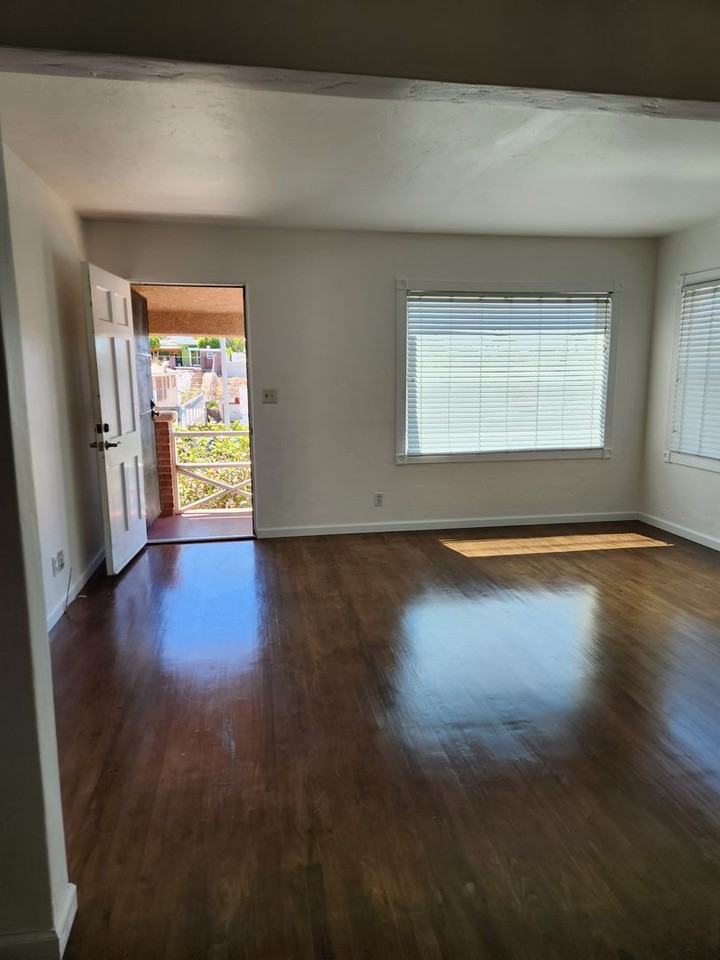 4157 69th St - Photo 4 of 20